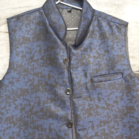 Sherwani/Punjabi Coat Printed - Picture 4 of 4